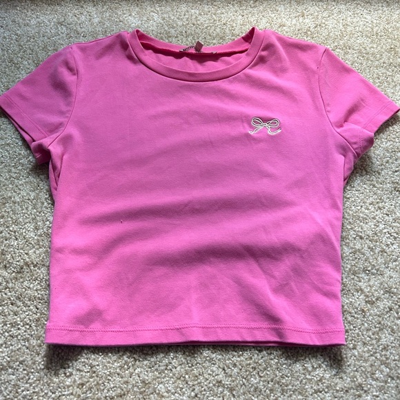 Women’s Pitaya Bright Pink Cropped T Shirt With Embroidered Bow Size Medium - Picture 1 of 4